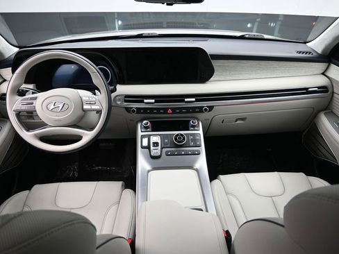 Used 2024 Hyundai Palisade Calligraphy image 24