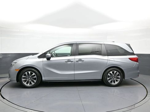 Certified 2023 Honda Odyssey EX-L image 9