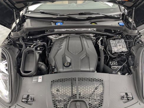 New 2026 Porsche Macan image 25