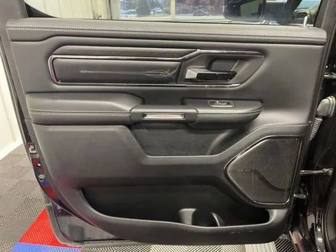 Used 2022 RAM 1500 Limited AWD/4WD image 12