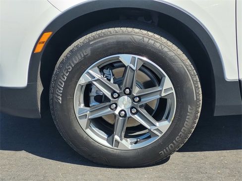 Used 2025 Chevrolet Blazer LT image 10