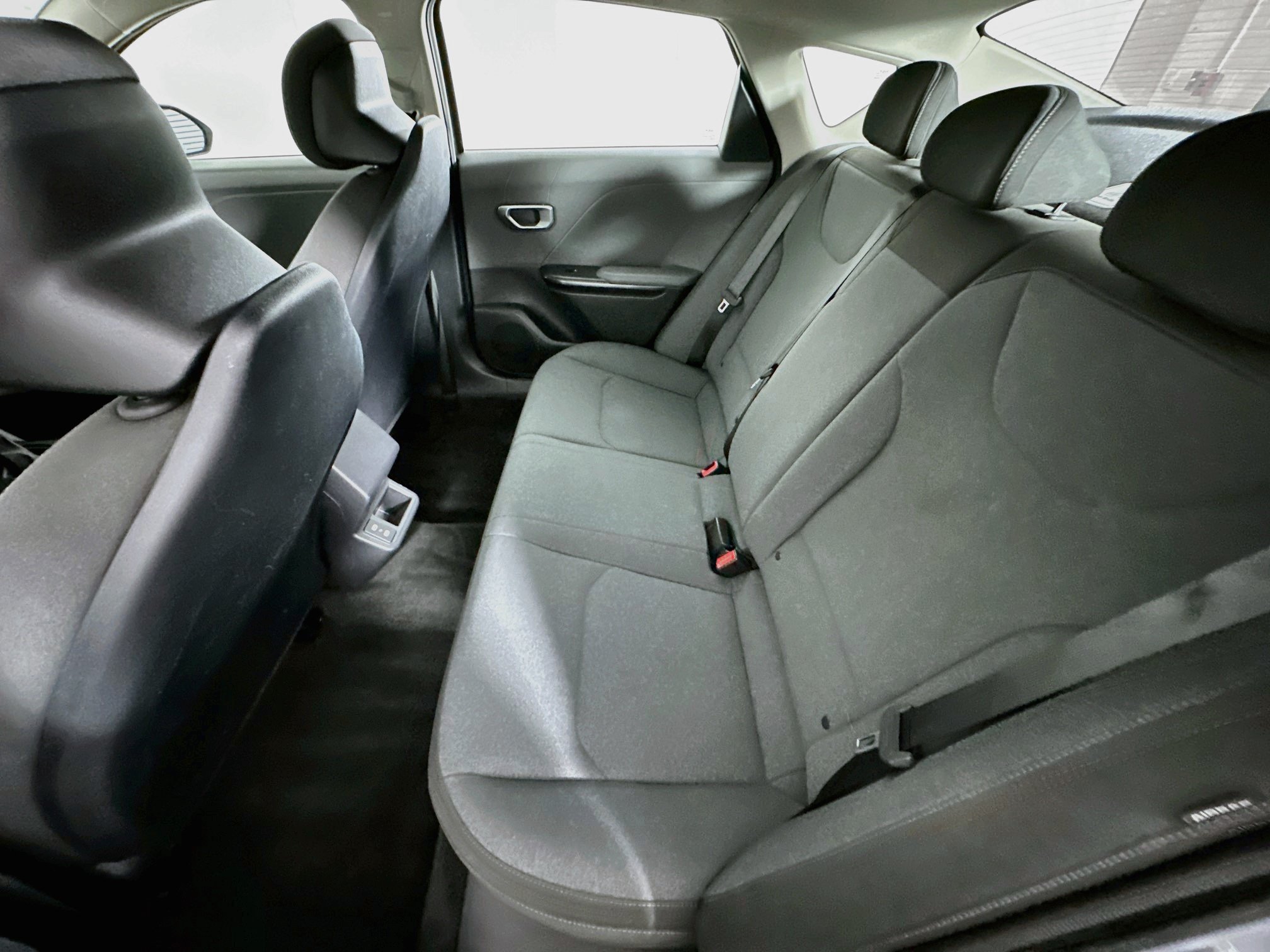 Used 2025 Kia K4 FWD image 27