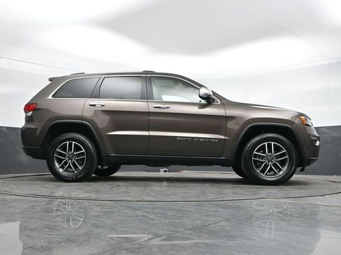 Used 2020 Jeep Grand Cherokee Limited AWD/4WD image 41
