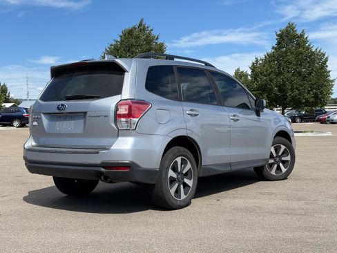 Used 2018 Subaru Forester 2.5i Premium AWD/4WD image 6