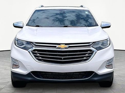 Used 2019 Chevrolet Equinox Premier FWD image 2