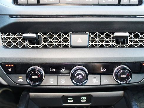 Used 2024 Honda Accord EX image 18