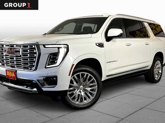 Used 2025 GMC Yukon XL Denali w/ Sun & Power Step Package AWD/4WD video 1