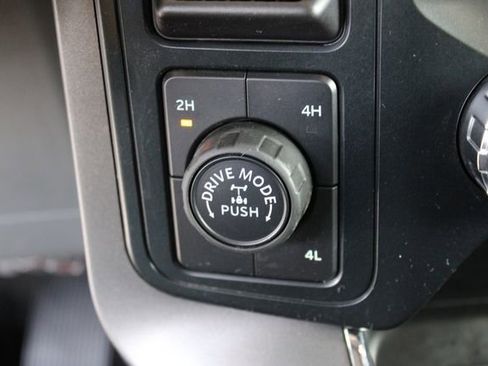 Used 2025 Ford F150 XLT w/ Equipment Group 301A Standard image 26