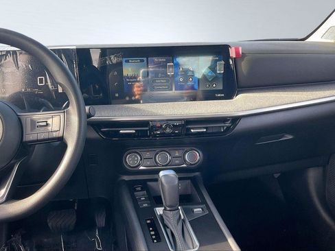 New 2026 Nissan Kicks S image 8