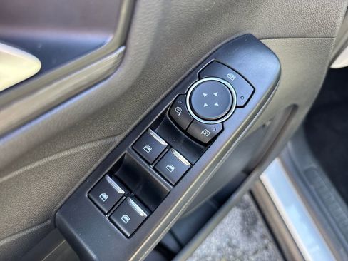 Used 2025 Ford Escape Platinum w/ Premium Technology Package image 13