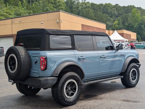 Used 2023 Ford Bronco Outer Banks w/ Sasquatch Package AWD/4WD image 9
