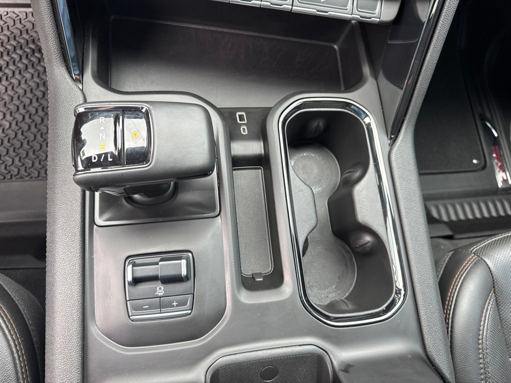 Certified 2024 GMC Sierra 1500 AT4 w/ Technology Package AWD/4WD image 12