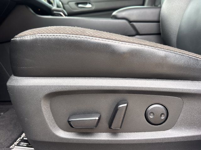 Used 2024 Nissan Pathfinder SL FWD image 15