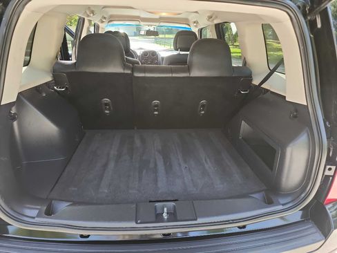 Used 2016 Jeep Patriot Sport w/ Power Value Group FWD image 27