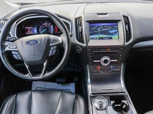 Used 2019 Ford Edge Titanium w/ Equipment Group 301A image 25