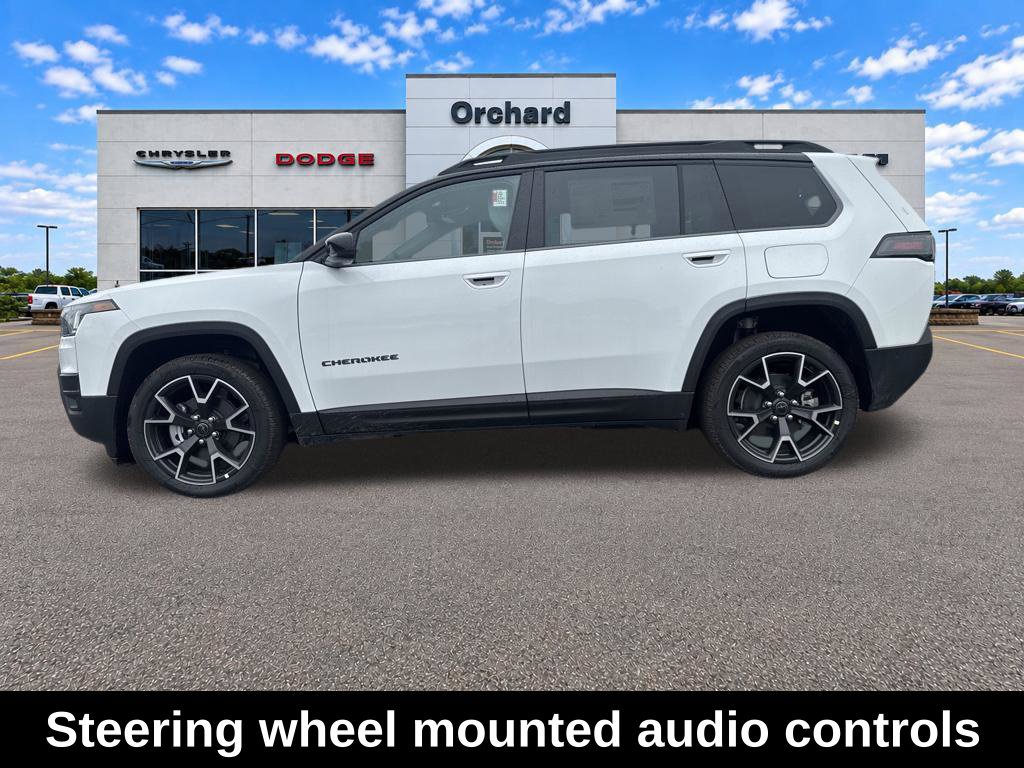 Used 2026 Jeep Cherokee Overland w/ Trailer Tow Group AWD/4WD image 7