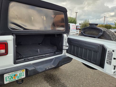 Used 2021 Jeep Wrangler Unlimited Sport S image 34