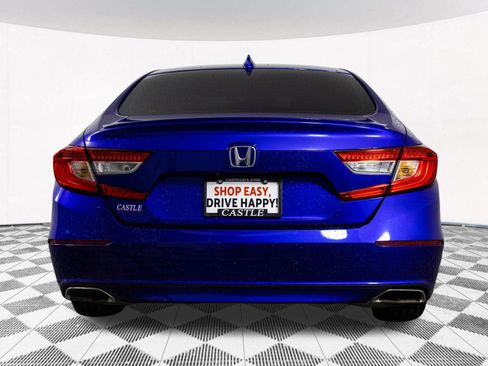 Used 2018 Honda Accord Sport image 11