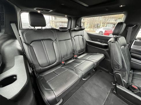 Used 2022 Jeep Wagoneer Series III image 27