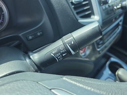 Used 2017 Honda Ridgeline Sport image 23