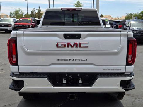 Used 2022 GMC Sierra 3500 Denali w/ Denali Ultimate Package AWD/4WD image 5