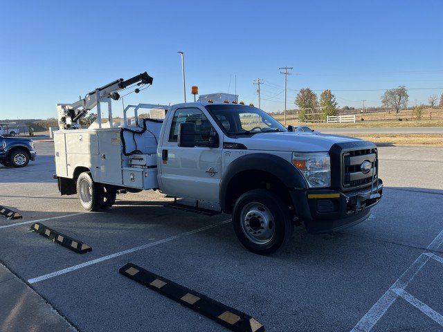 Used 2012 Ford F550 2WD Regular Cab Super Duty w/ Payload Upgrade Pkg image 4
