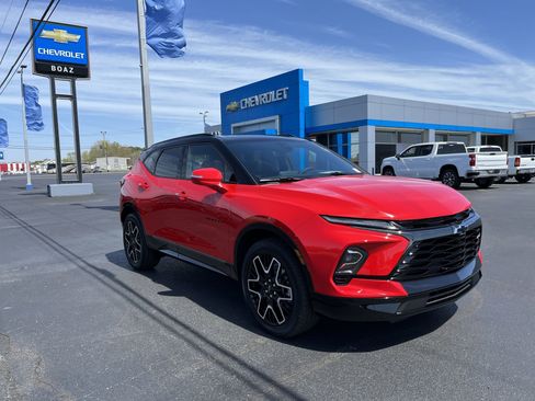 Used 2023 Chevrolet Blazer RS w/ Driver Confidence II Package FWD image 1
