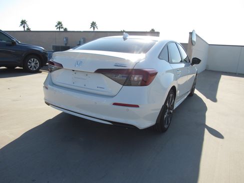 Certified 2025 Honda Civic Sport image 3