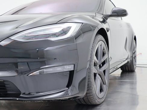 Used 2021 Tesla Model S Plaid image 9