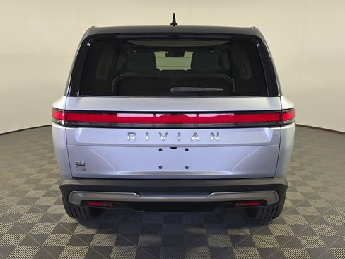 Used 2025 Rivian R1S Adventure AWD/4WD image 4