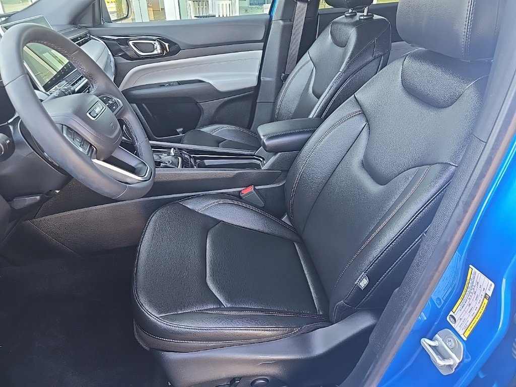 Used 2024 Jeep Compass Limited AWD/4WD image 25