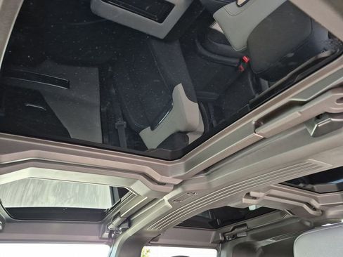 Used 2026 GMC Hummer EV SUV AWD/4WD image 11