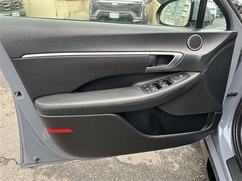 Certified 2024 Hyundai Sonata SEL w/ Convenience Package image 12