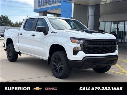 New 2026 Chevrolet Silverado 1500 Custom Trail Boss w/ Dark Appearance Package