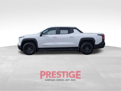 Used 2024 Chevrolet Silverado EV W/T AWD/4WD image 16