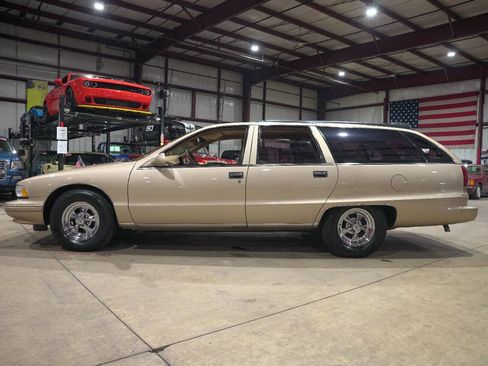 Used 1996 Chevrolet Caprice Classic image 4