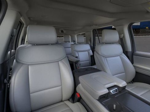 New 2026 Ford Expedition Active RWD image 11
