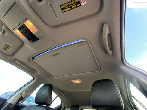 Used 2012 Lexus CT 200h image 3