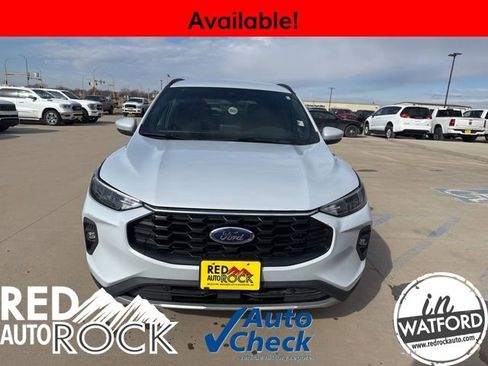 Used 2025 Ford Escape ST-Line Select image 3