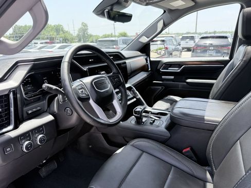 Used 2025 GMC Sierra 1500 Denali w/ Denali Reserve Package AWD/4WD image 10