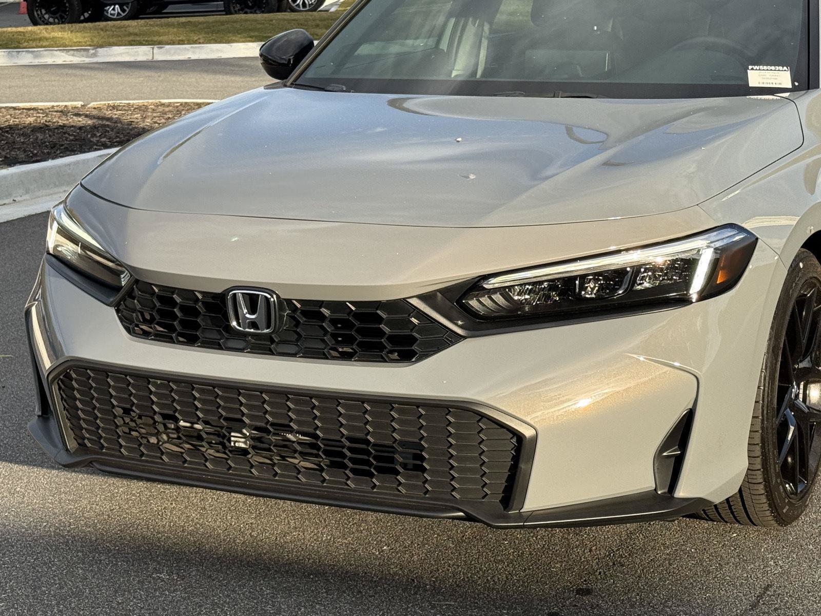 Used 2025 Honda Civic Sport image 9