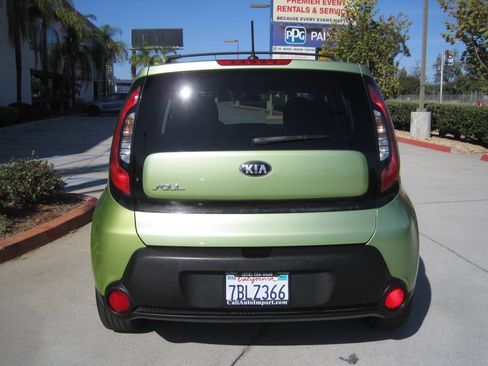 Used 2016 Kia Soul FWD image 15