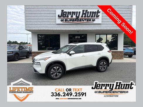 Used 2023 Nissan Rogue SV w/ SV Premium B Package FWD image 1