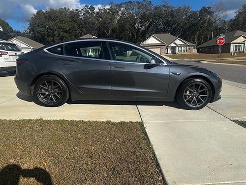Used 2019 Tesla Model 3 Long Range image 4