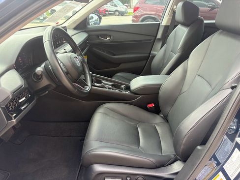 Used 2024 Honda Accord EX-L image 10