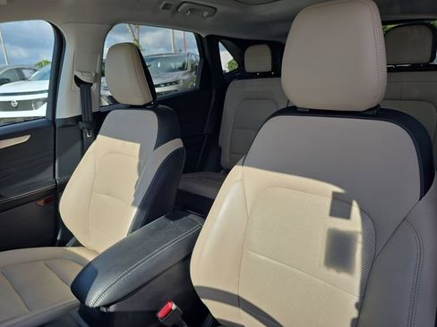 Used 2021 Ford Escape Titanium FWD image 23