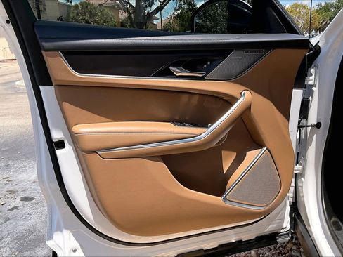 Used 2023 Jaguar F-PACE S AWD/4WD image 23