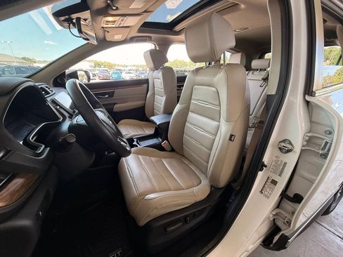 Used 2018 Honda CR-V Touring image 15