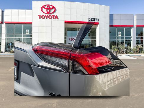 Used 2024 Toyota RAV4 XLE FWD image 7