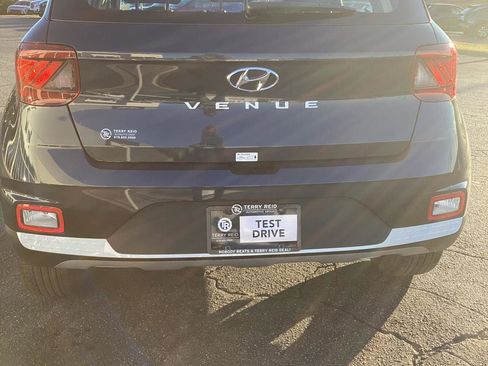 New 2026 Hyundai Venue SEL image 5